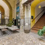 Palazzo Viola - Quattro Canti Charming Flats