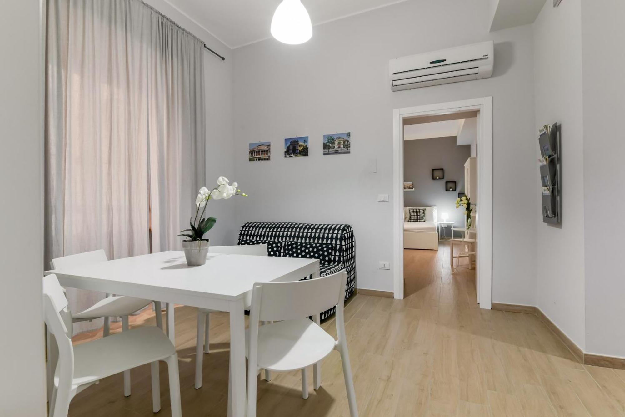 Palazzo Viola - Quattro Canti Charming Flats Apartment
